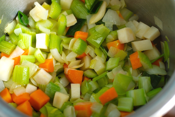 Jak udělat silný zeleninový vývar?