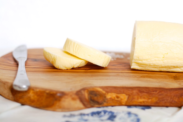 čerstvé domácí máslo