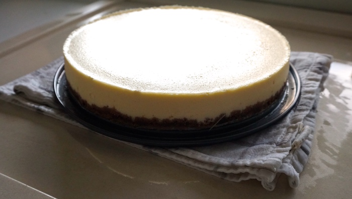 sejmutí formy z cheesecake